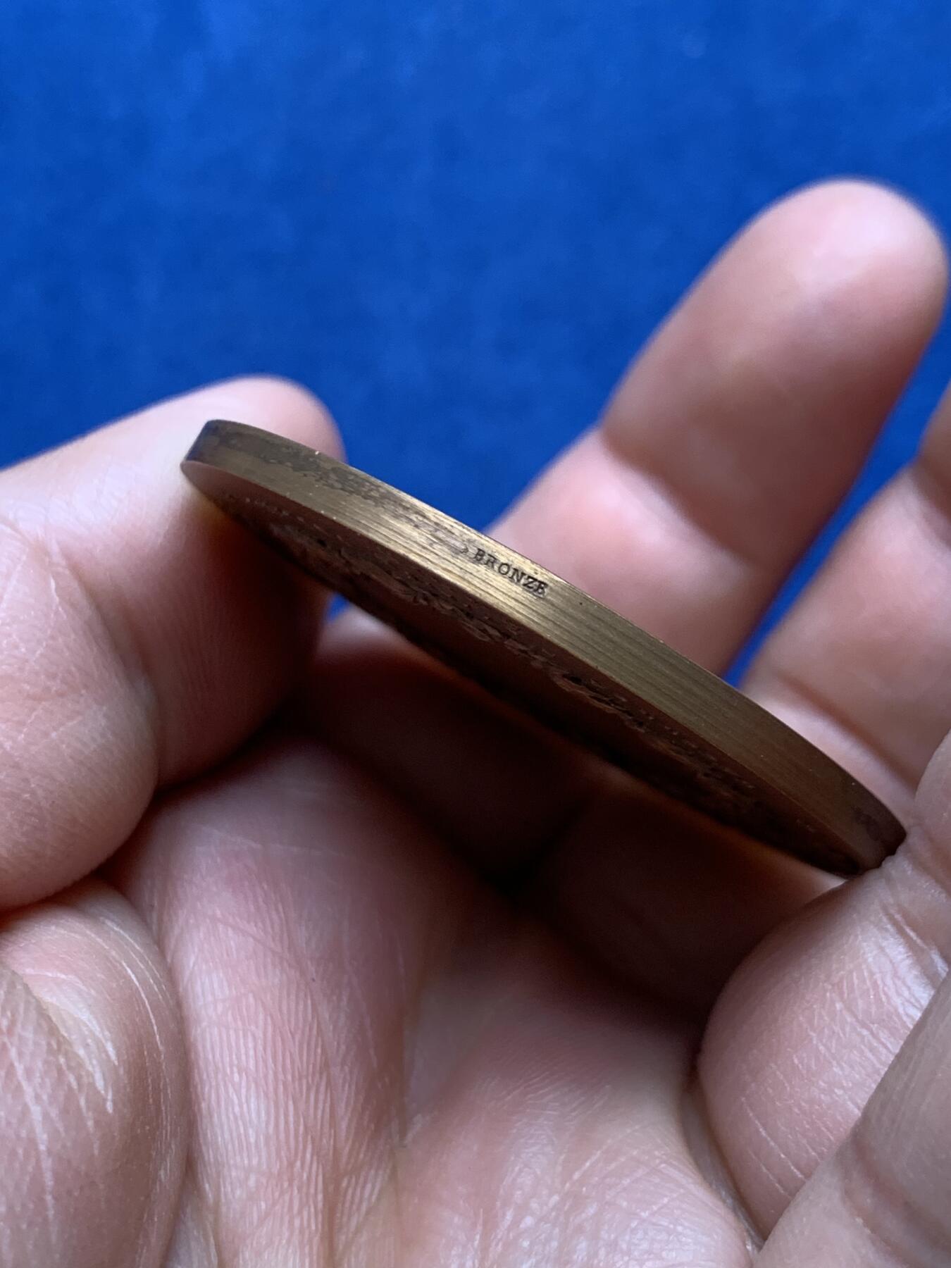 《竞宝斋》第477场 周日，周一 2场连拍 （全场包邮）欢迎送拍 法国播种者农业铜章 40.6克 45.5mm 铜标边铭 带盒