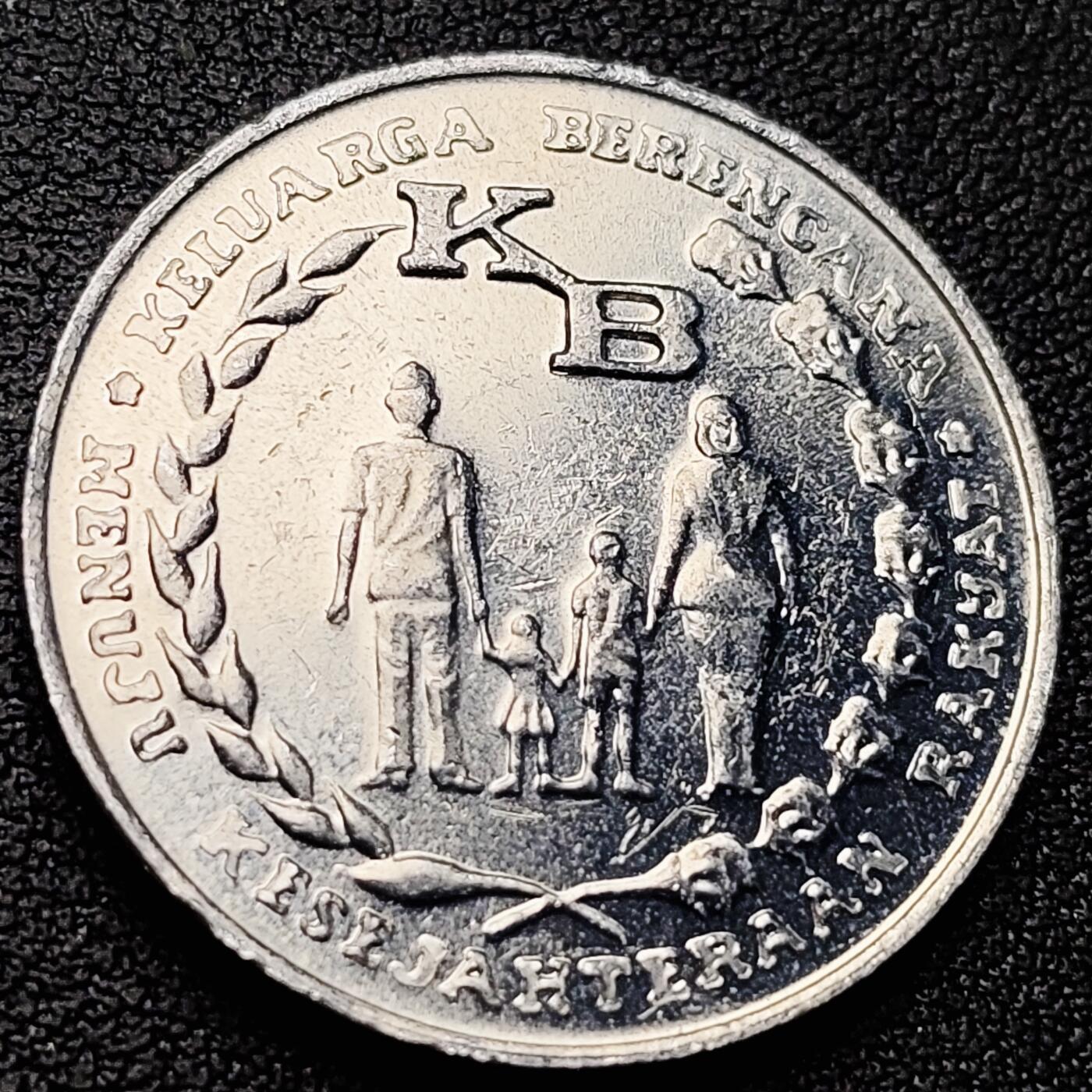 泉币菌-第220场-拍品多 请提前出价 。