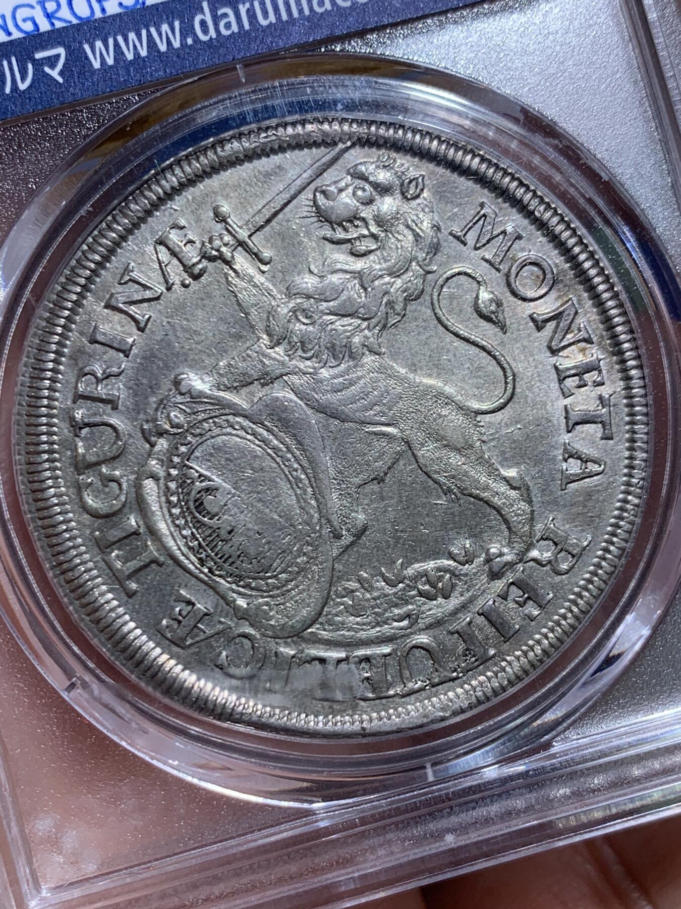 《竞宝斋》第477场 周日，周一 2场连拍 （全场包邮）欢迎送拍 唯一亚军分 PCGS AU58 瑞士1761年 苏黎世城市景观1泰勒大银币 少见品种，热门城市景观泰勒 盒子背面支撑有磕