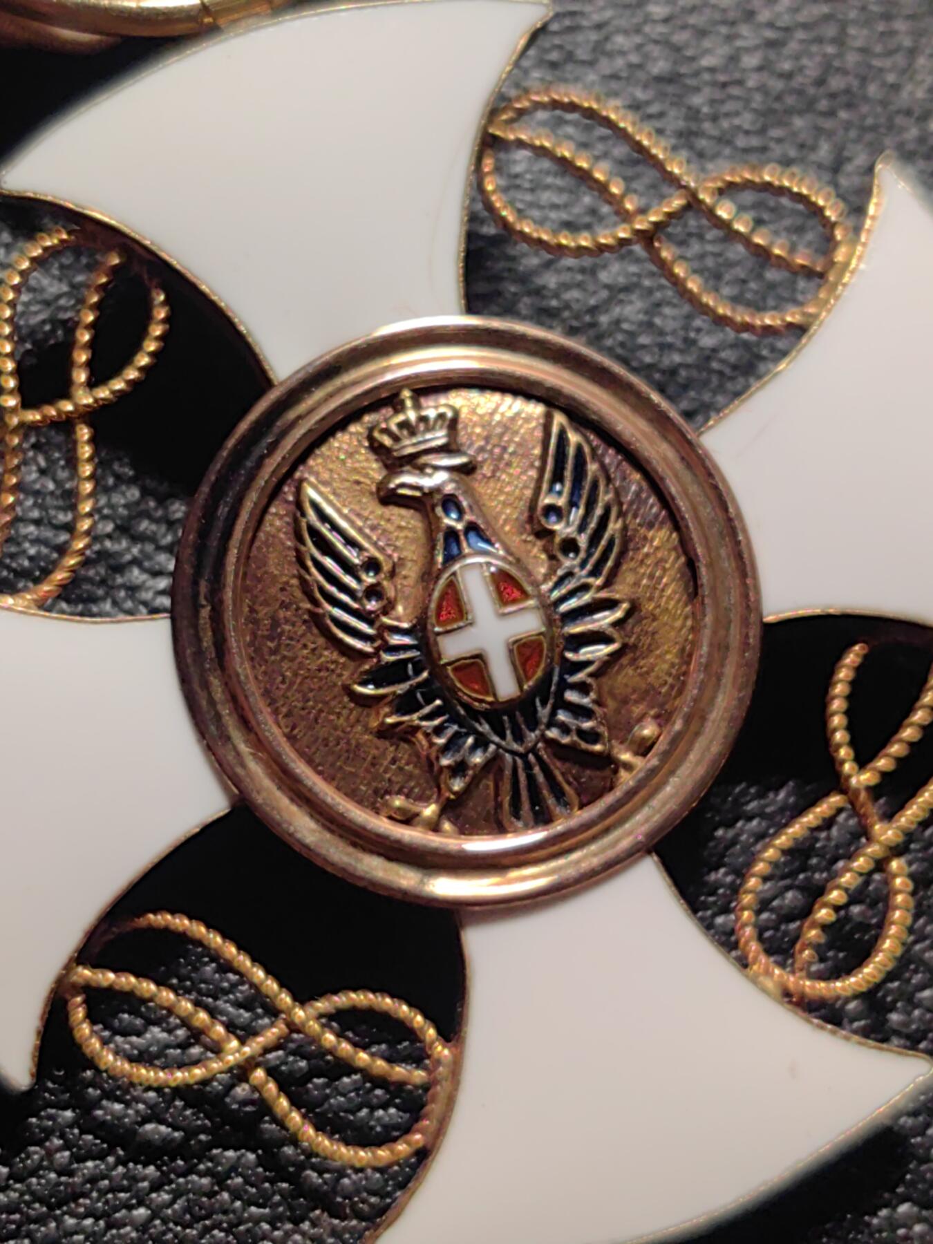 靖甫拍卖第九场 意大利王冠勋章带原盒