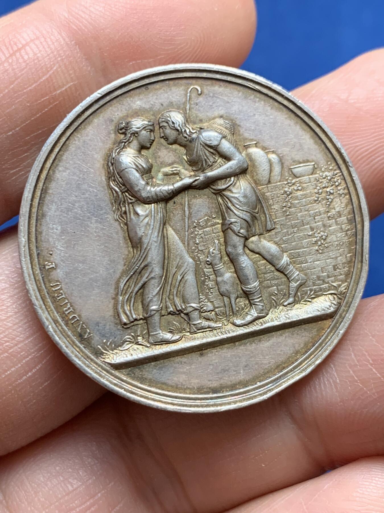 《竞宝斋》第477场 周日，周一 2场连拍 （全场包邮）欢迎送拍 1845年法国田园婚礼银章 22.2克 36.1mm 手指银标