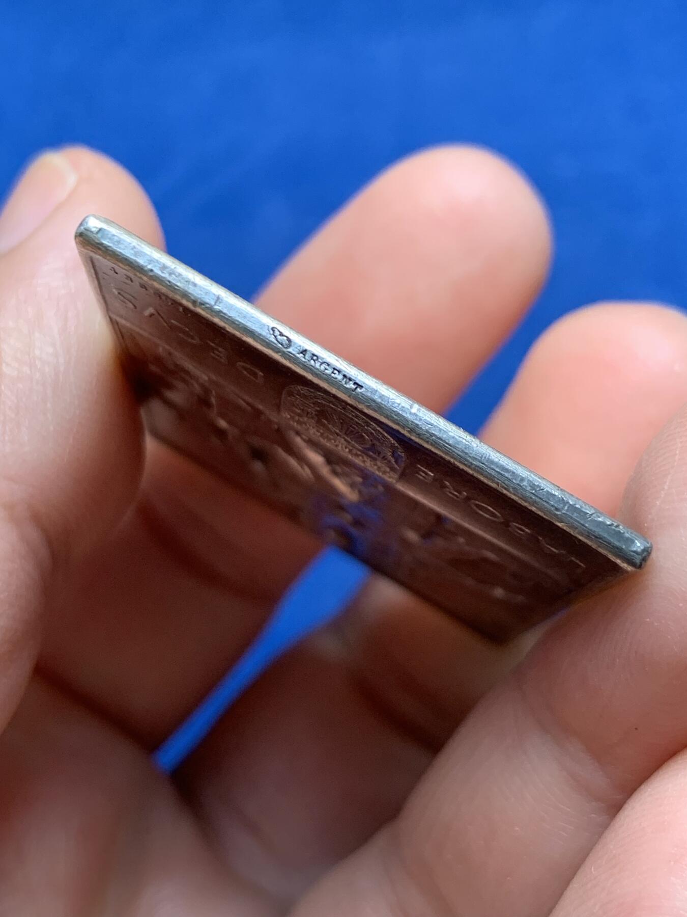 《竞宝斋》第477场 周日，周一 2场连拍 （全场包邮）欢迎送拍 1889年7月15日巴黎商品交易所总工会成立纪念银质方章 27克 34.7*44.3mm 丰饶角银标 罕见品种