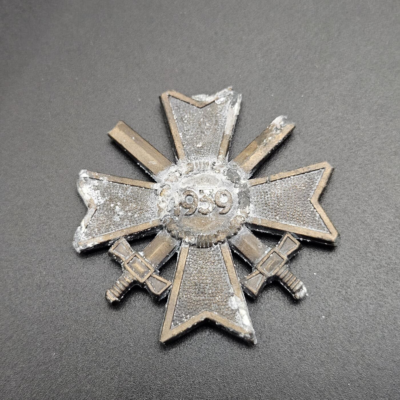 0元起拍勋章 第344期 咸鱼国勋章拍卖专场 4月8日（周三）下午6：00开始