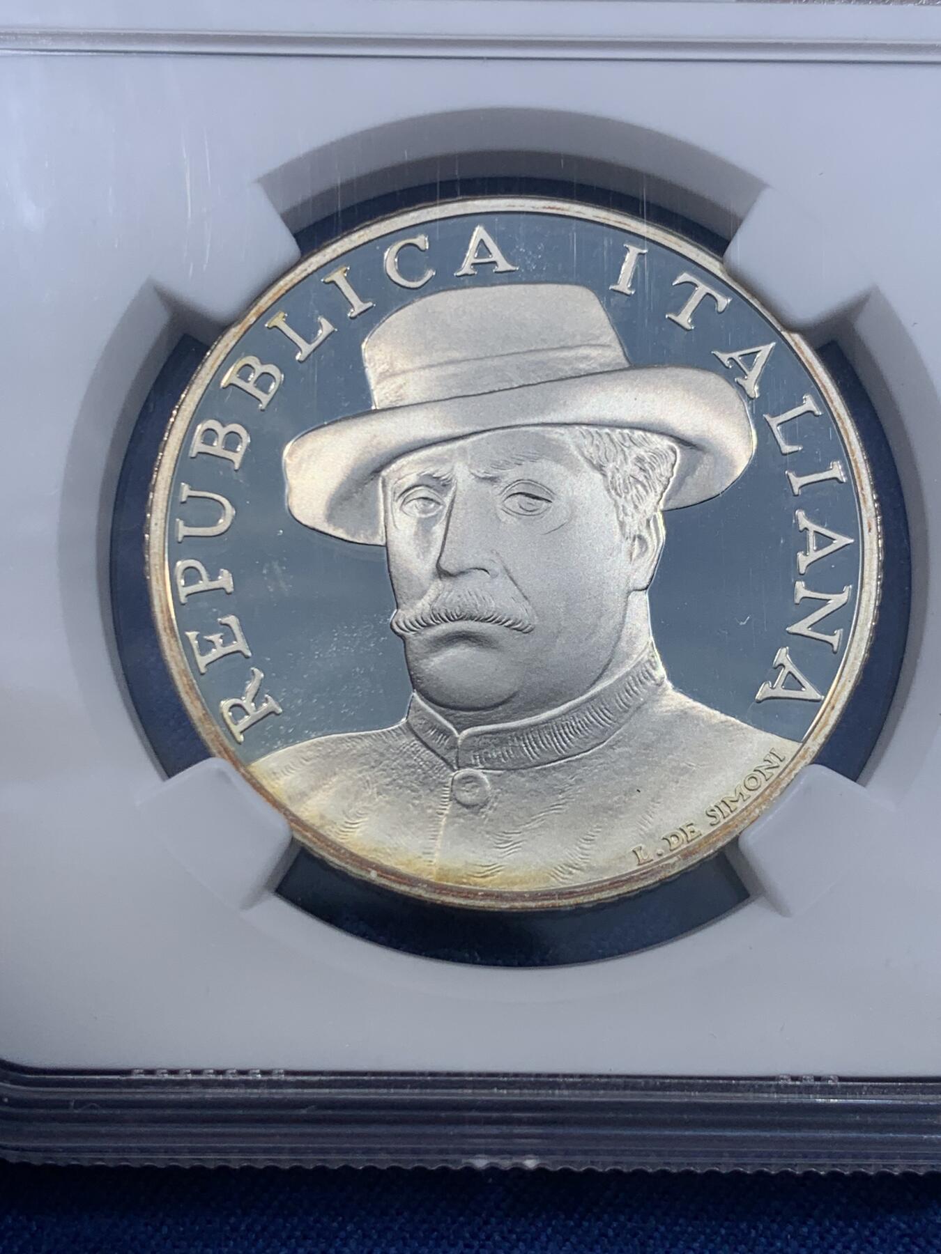 《竞宝斋》第477场 周日，周一 2场连拍 （全场包邮）欢迎送拍 NGC PF69UC 意大利2004年贾科莫·普契尼（意大利歌剧作曲家) 10欧元精制银币 22克 925银 发行量8000枚 冠军分