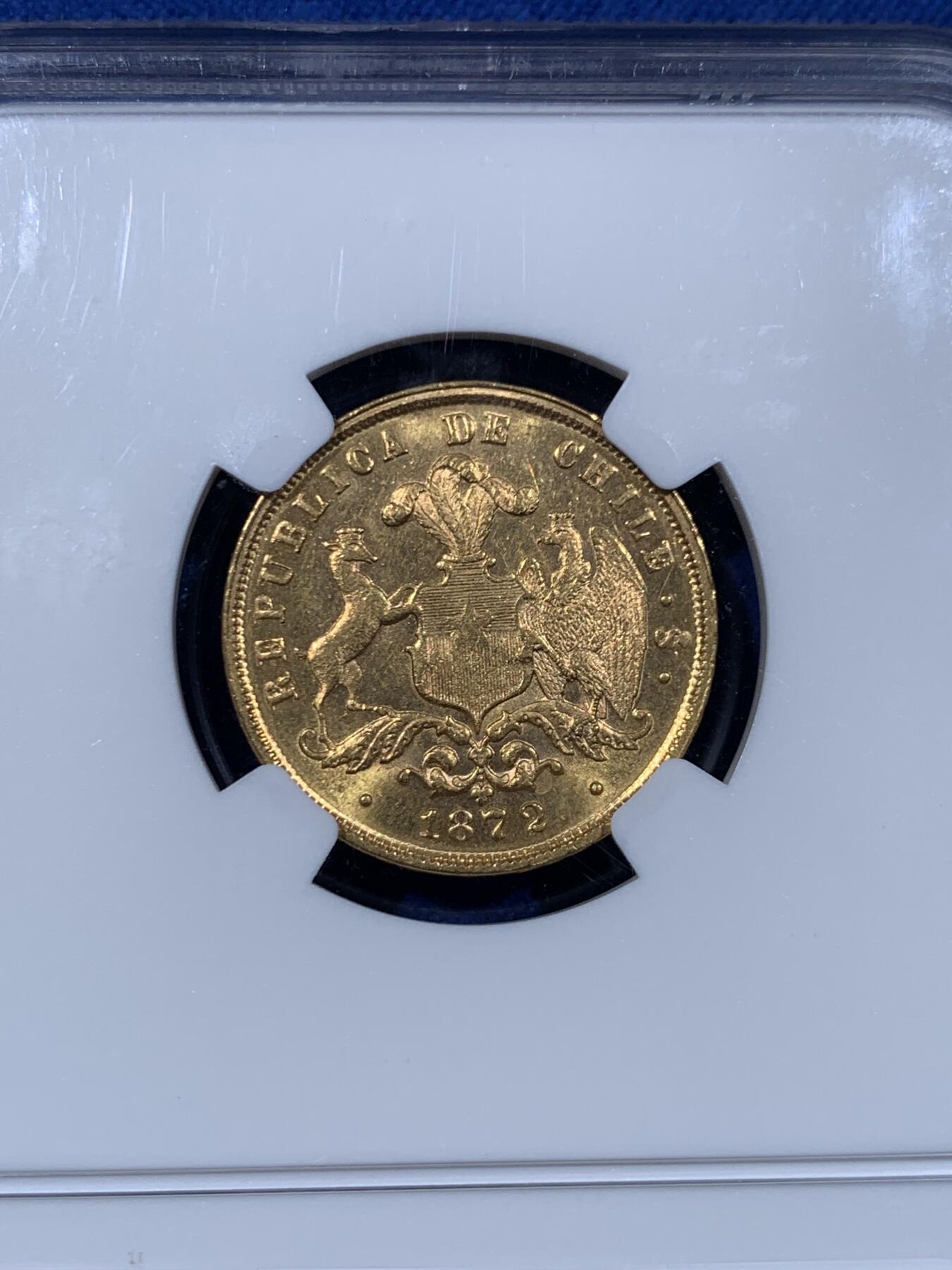 《竞宝斋》第477场 周日，周一 2场连拍 （全场包邮）欢迎送拍 亚军分 NGC MS62 智利 1872SO 5比索 NGC入盒个位数，仅发行23000枚，稀缺少见，收藏南美金币的性价比之选 900金 7.62克