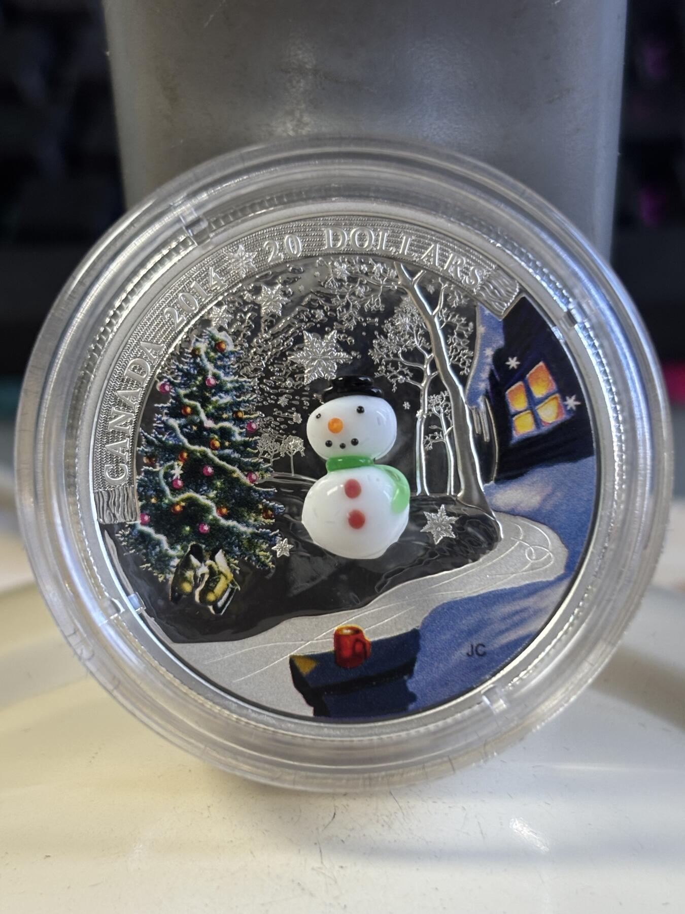 第197期拍卖 加拿大2014年圣诞系列雪人镶嵌威尼斯玻璃彩银币，9999银，发行10000枚