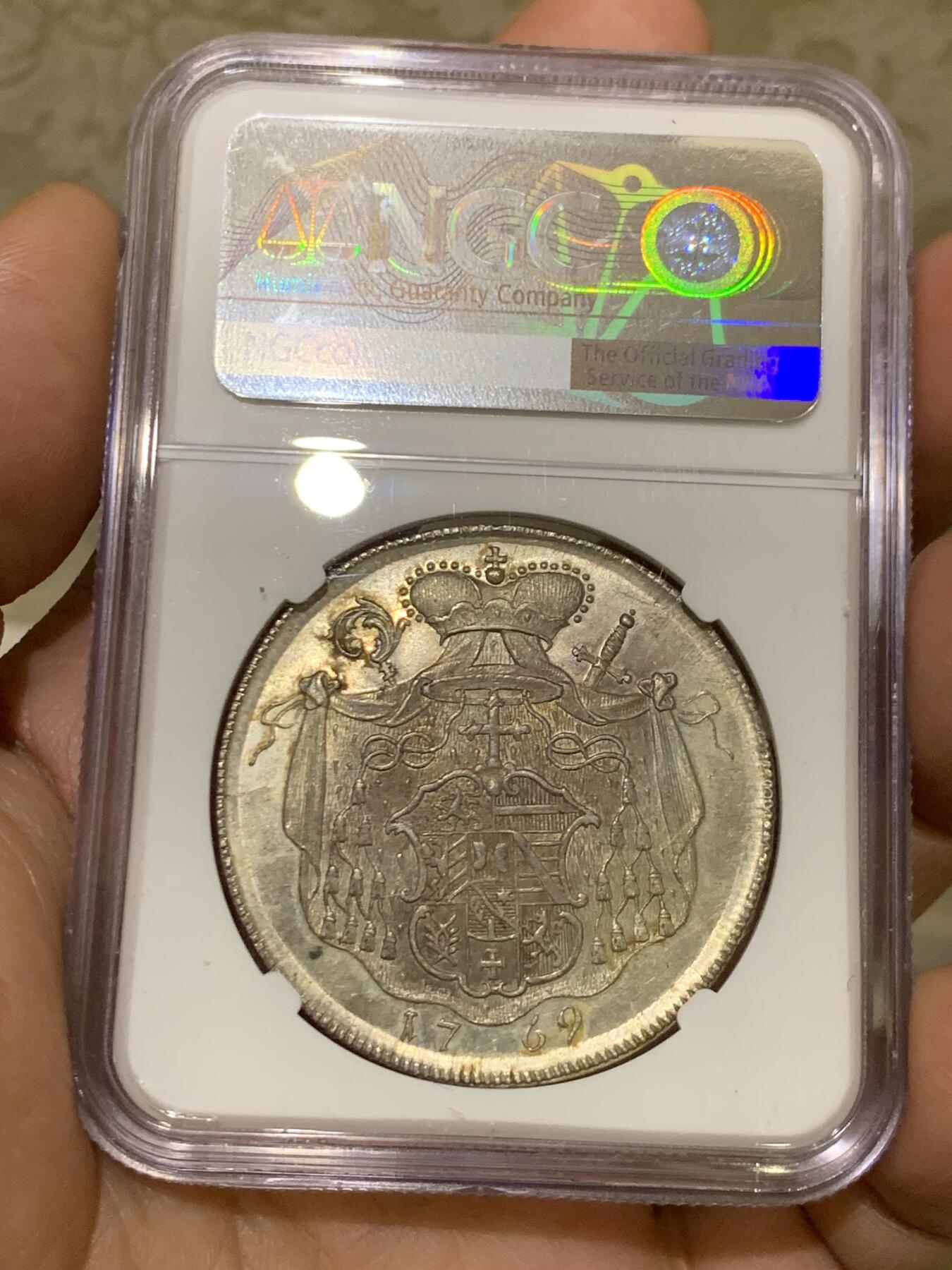 《竞宝斋》第477场 周日，周一 2场连拍 （全场包邮）欢迎送拍 唯一冠军分 NGC MS63 奥地利帝国 1769年 萨尔茨堡大主教区 施拉滕巴赫泰勒大银币 少见的小人像版本 也是唯一的MS级