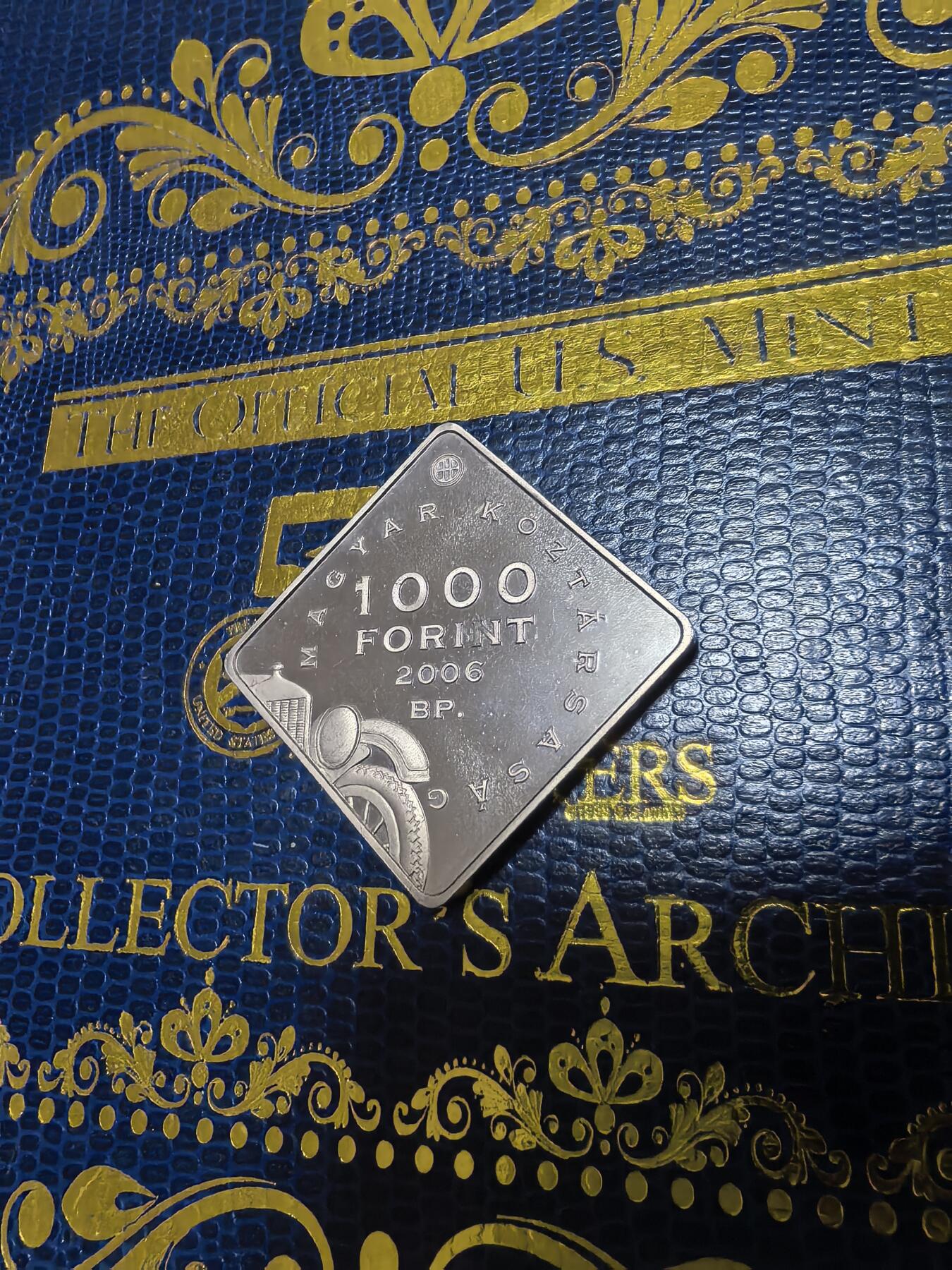 长老汇马年精选第十六场拍卖 2006匈牙利福特T型车1000弗林特方形精制铜镍币