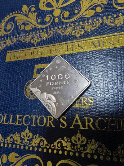 长老汇马年精选第十九场拍卖 2006匈牙利福特T型车1000弗林特方形精制铜镍币