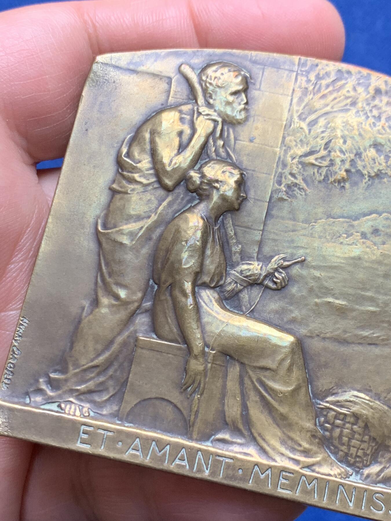 《竞宝斋》第477场 周日，周一 2场连拍 （全场包邮）欢迎送拍 法国结婚纪念大铜章 182.9克 72*64.5mm克 三角铜标 稀少品种