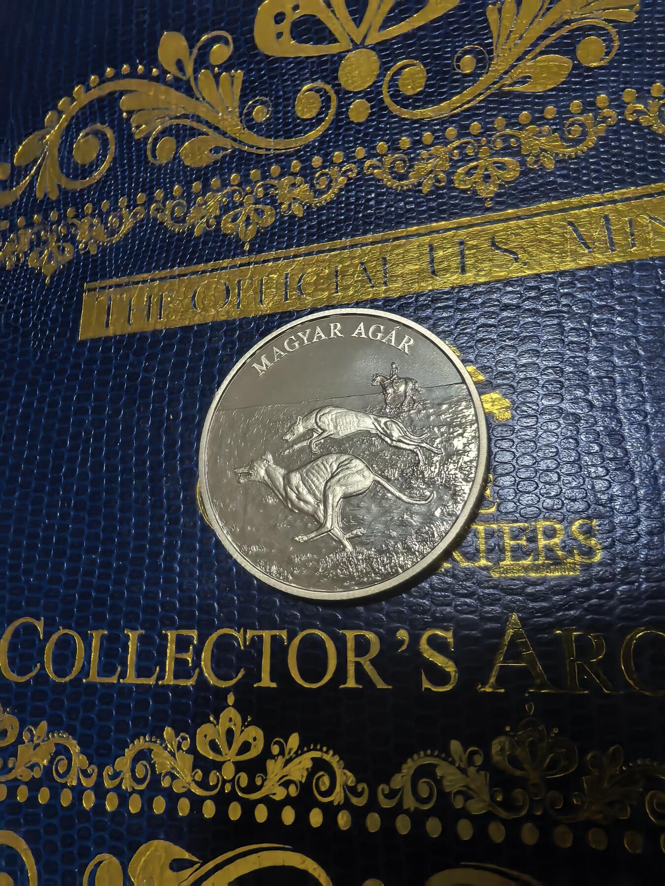 长老汇马年精选第十六场拍卖 2021匈牙利猎犬系列之三匈牙利灵缇2000弗林特类精制铜币，1.5万枚