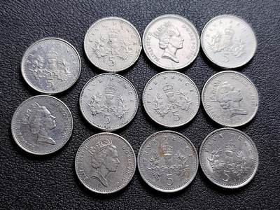 泉币菌-第220场-拍品多 请提前出价 - 高币值 11枚一组 英国5便士小版 混合年份