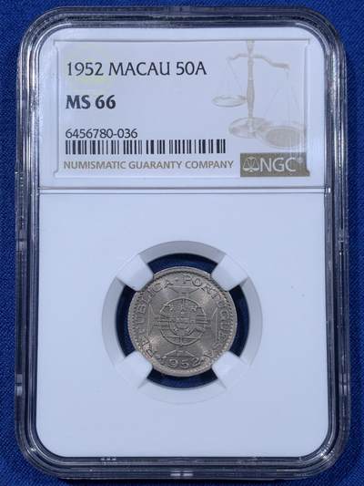 《竞宝斋》第477场 周日，周一 2场连拍 （全场包邮）欢迎送拍 - NGC MS66 澳门 1952年 50分 首发年份 高分黄油光