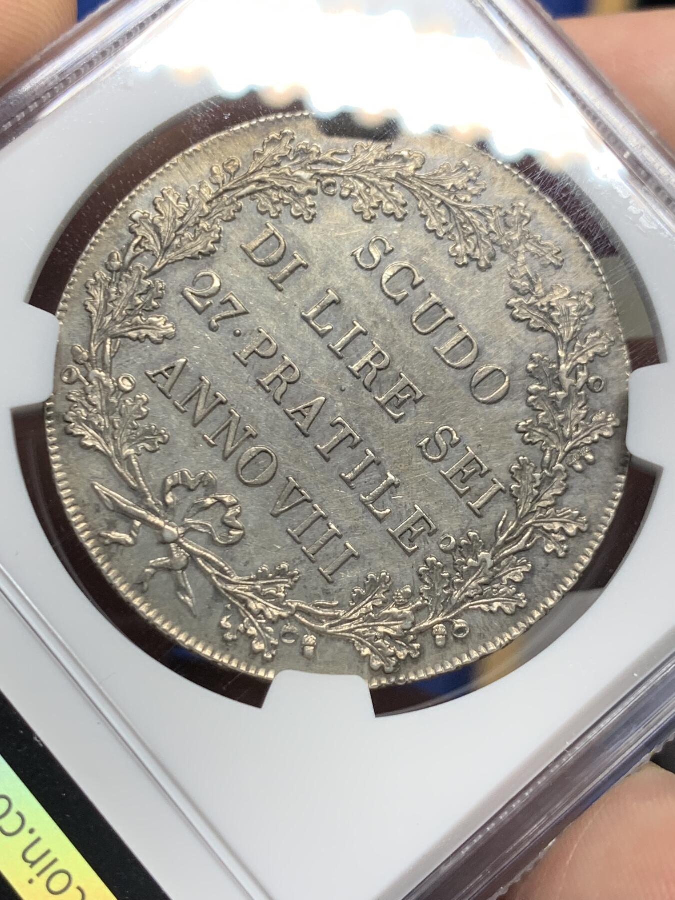 《竞宝斋》第477场 周日，周一 2场连拍 （全场包邮）欢迎送拍 NGC MS61 意大利共和8年1800年 阿尔卑斯山南共和国1斯库多大银币，短暂的共和国，大名誉品，拿破仑系列与意大利的交融。此品种常见丰饶角弱打，此枚全深打，极其难得。艺术性绝佳的品种，外拍越来越贵