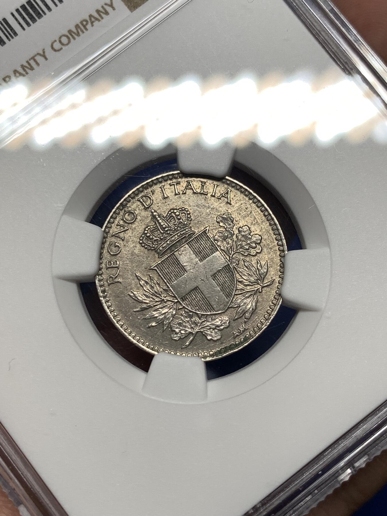 《竞宝斋》第477场 周日，周一 2场连拍 （全场包邮）欢迎送拍 NGC-UNC 意大利1918R二十分镍币，少见品种