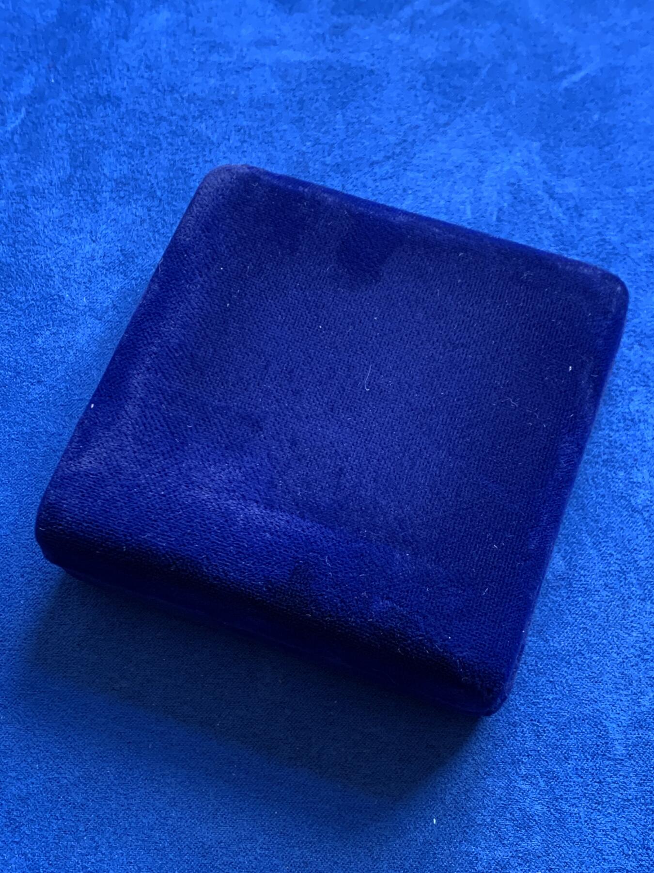 《竞宝斋》第477场 周日，周一 2场连拍 （全场包邮）欢迎送拍 萨摩亚1987年美洲杯帆船挑战赛25元精制银币 5盎司999银 发行量35000枚 盒证全