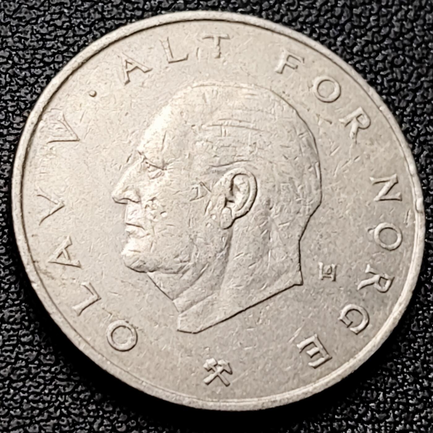 泉币菌-第220场-拍品多 请提前出价 。