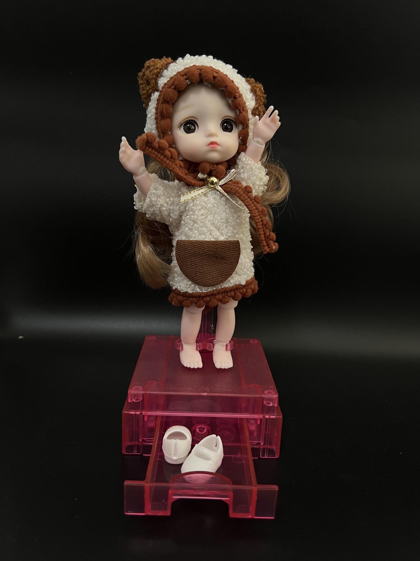 零元拍：正版食玩叮小马娃娃，可动素体，无瑕疵。积木格纳库收纳箱，底部抽屉可开，内含糖果一枚，购于伊藤洋华堂。高21.5CM（格纳库）无包装盒。