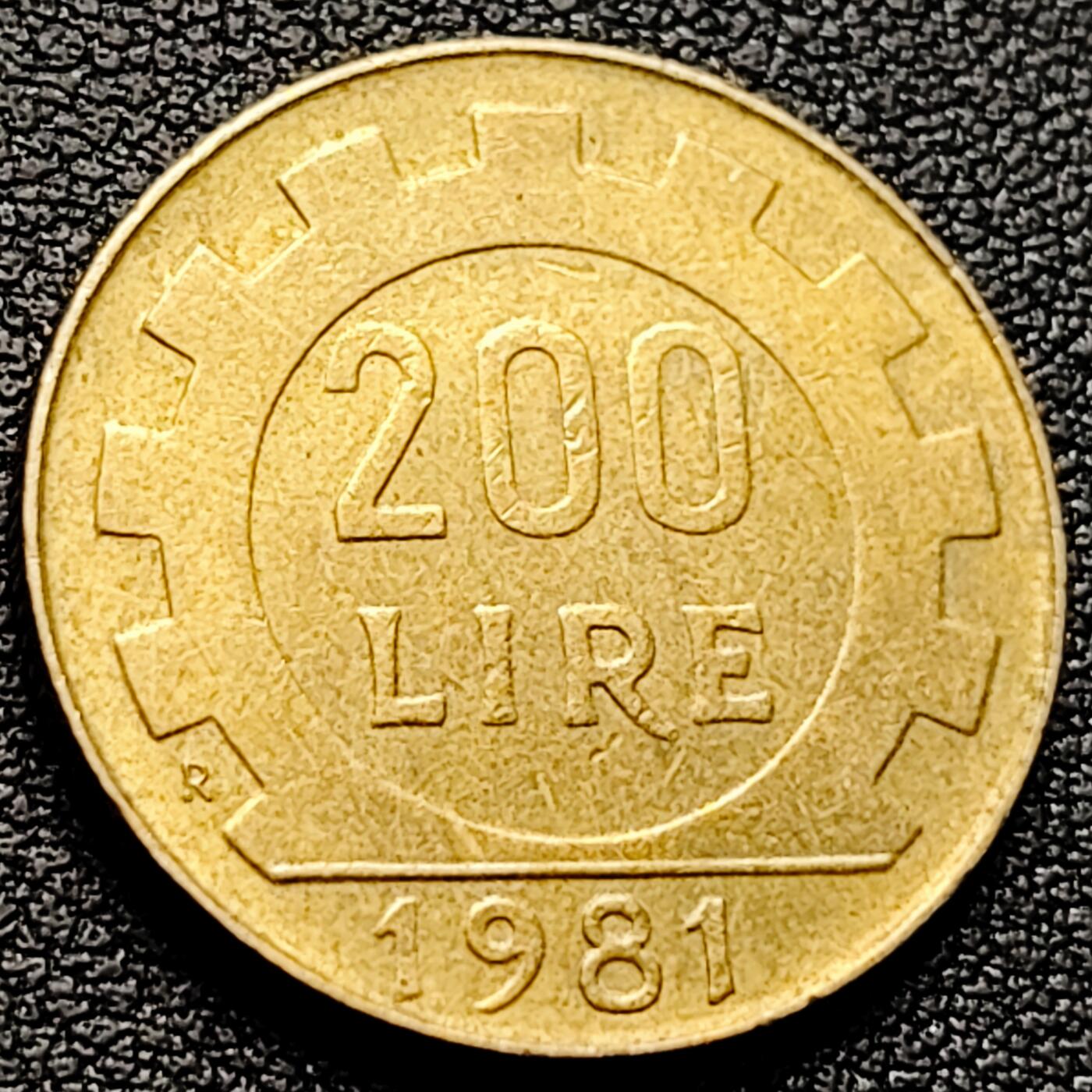 泉币菌-第220场-拍品多 请提前出价 。