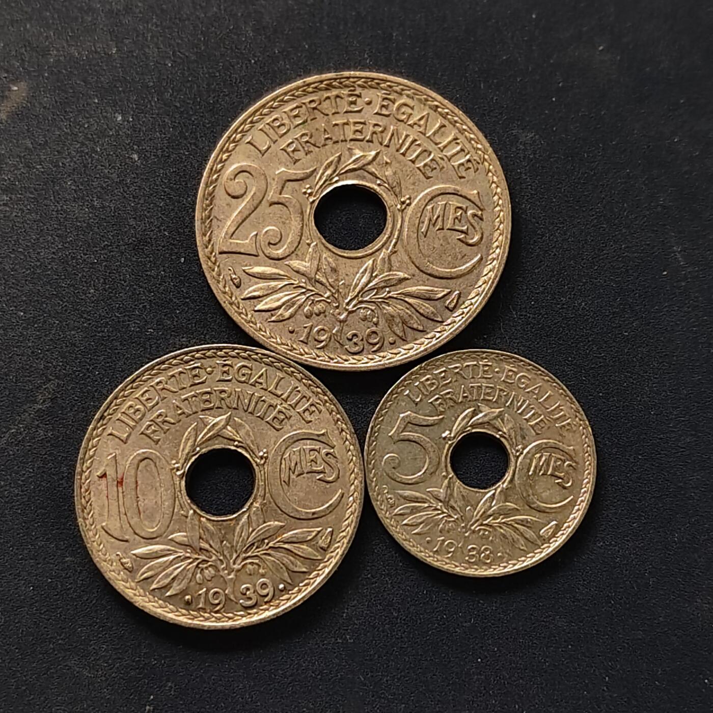 【全场包邮】纯粹捡漏拍518场 法国1938-1939年自由帽中孔镍青铜版3枚套币