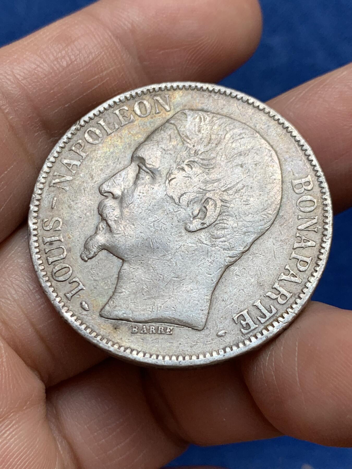 《竞宝斋》第477场 周日，周一 2场连拍 （全场包邮）欢迎送拍 法国1852年A版拿破仑三世无冠版5法郎银币 边缘有焊接痕迹