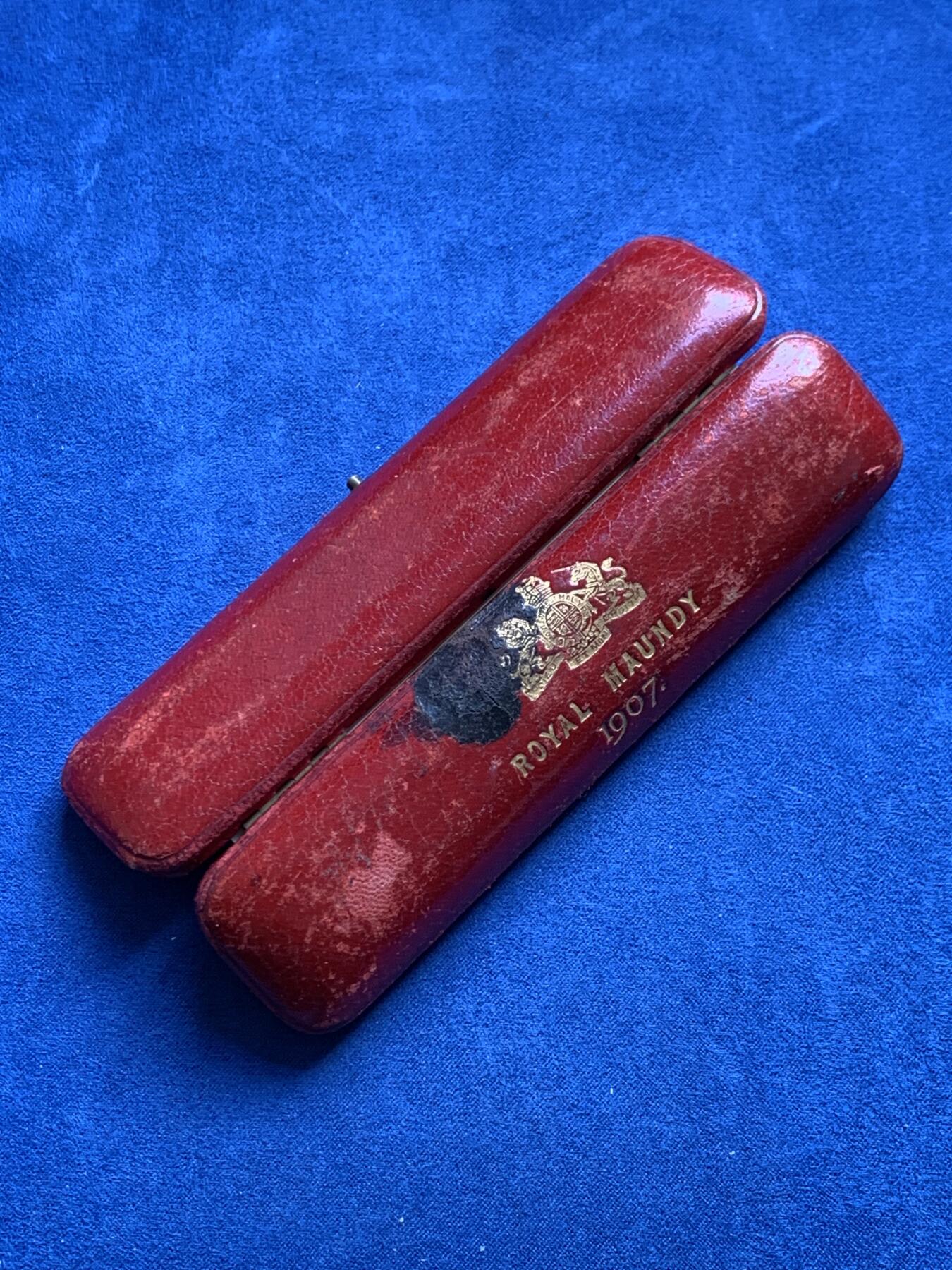 《竞宝斋》第477场 周日，周一 2场连拍 （全场包邮）欢迎送拍 1907年濯足币4枚装空盒一个 细节见图