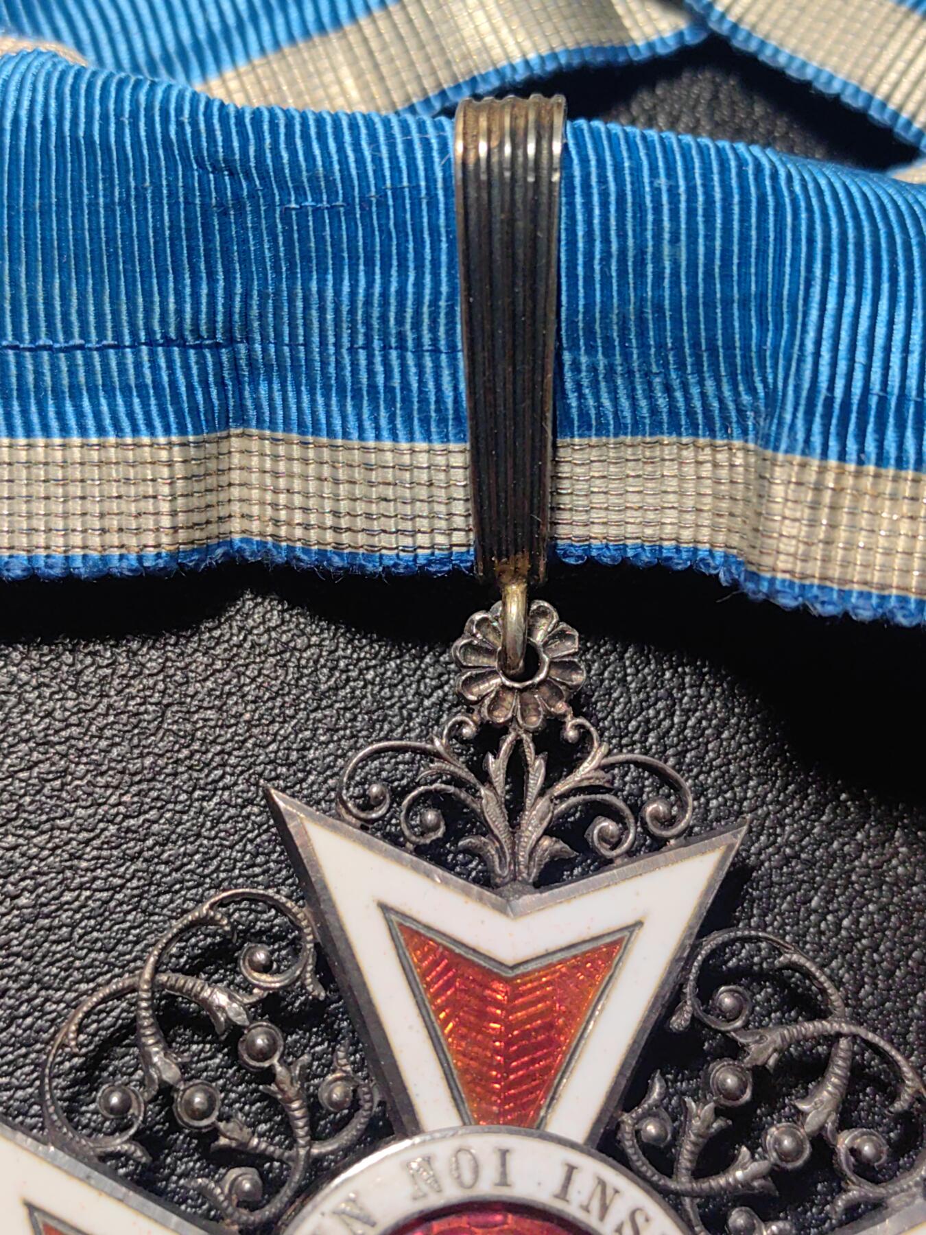 靖甫拍卖第九场 罗马尼亚指挥官级王冠勋章