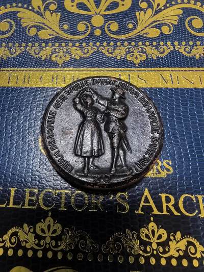 长老汇马年精选第十六场拍卖 - 1922德国索尔巴德跳舞黑漆陶土纪念章，12克，40MM