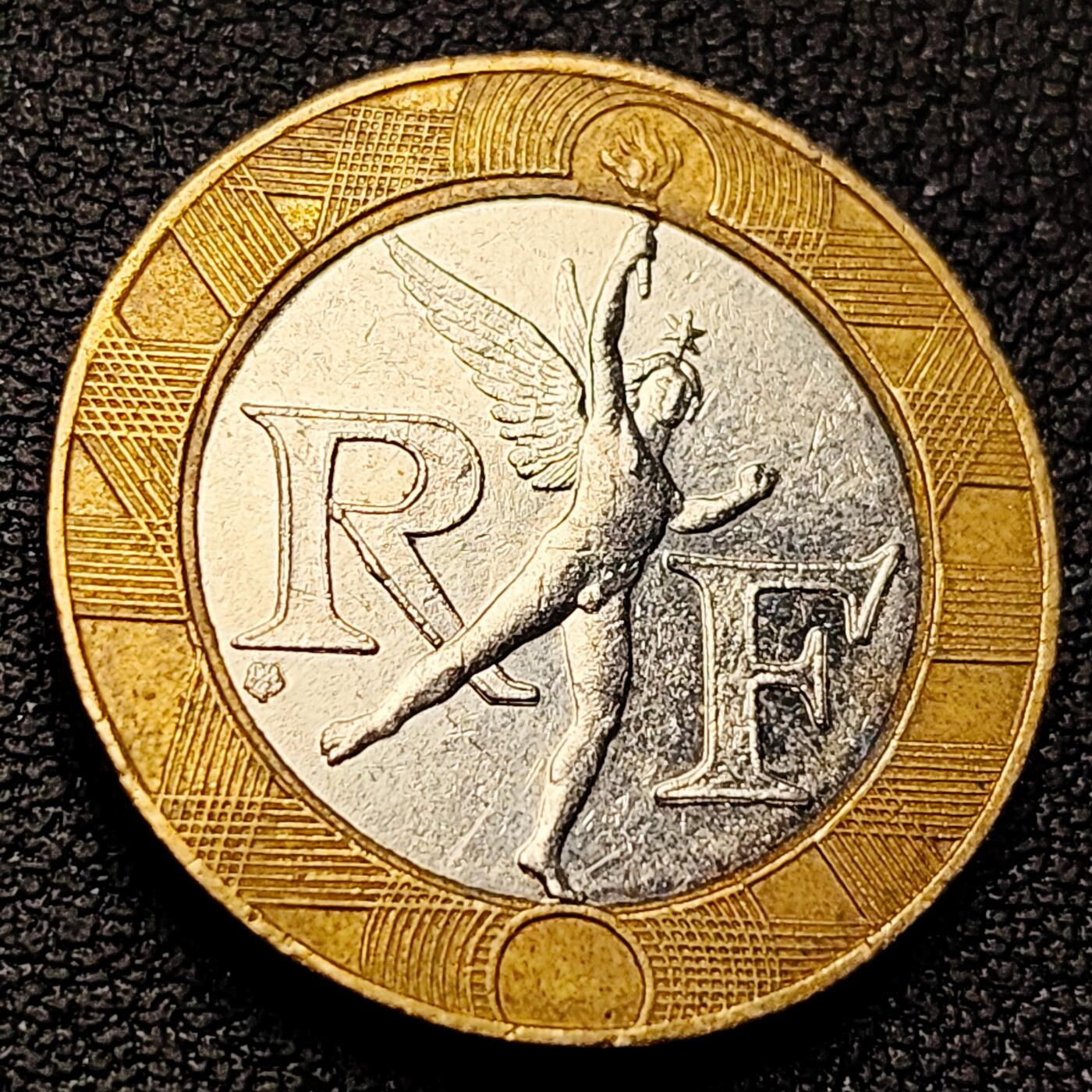 泉币菌-第221场-拍品多 请提前出价 。