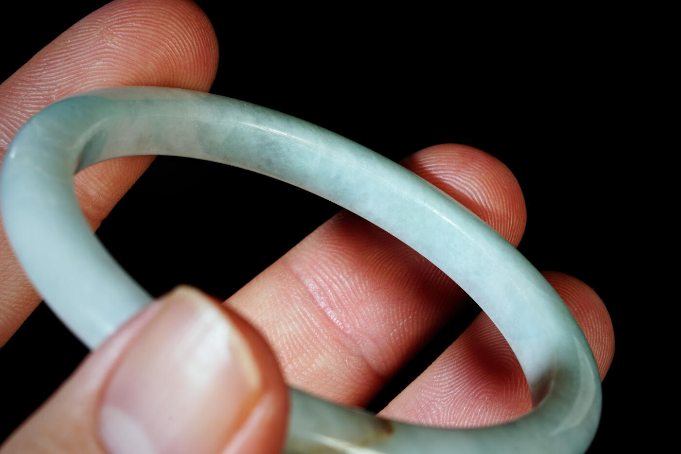 上海都达杂项专场六十八【全场包邮】 天然冰绿种翡翠（A货）手镯 附鉴定证书95-134