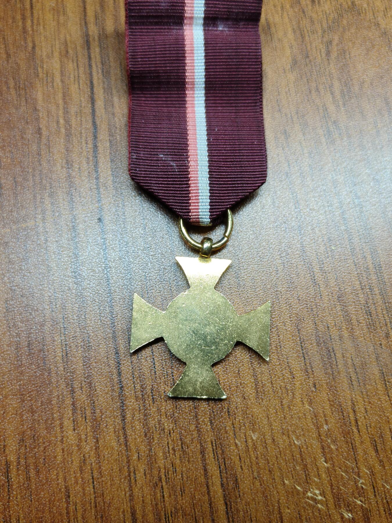 蜀地medal 2026春季精品专场 第5场 波人共共青团雅内克·克拉西茨基金级徽章  此徽章属波人共共青团最高荣誉，分金银铜三等级