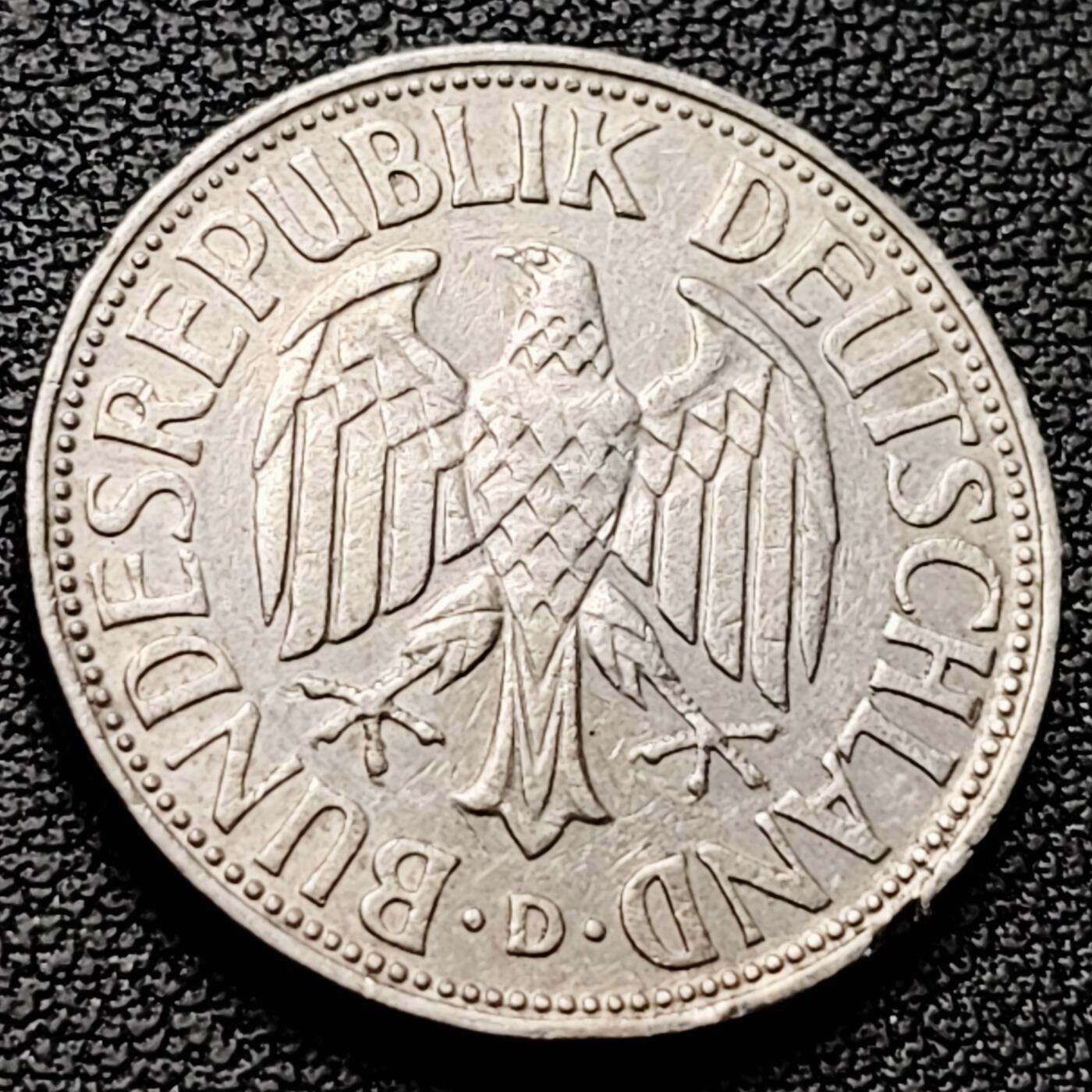 泉币菌-第221场-拍品多 请提前出价 。