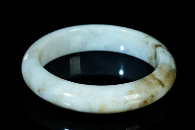 上海都达杂项专场六十八【全场包邮】 - 天然翡翠（A货）手镯 附鉴定证书95-139