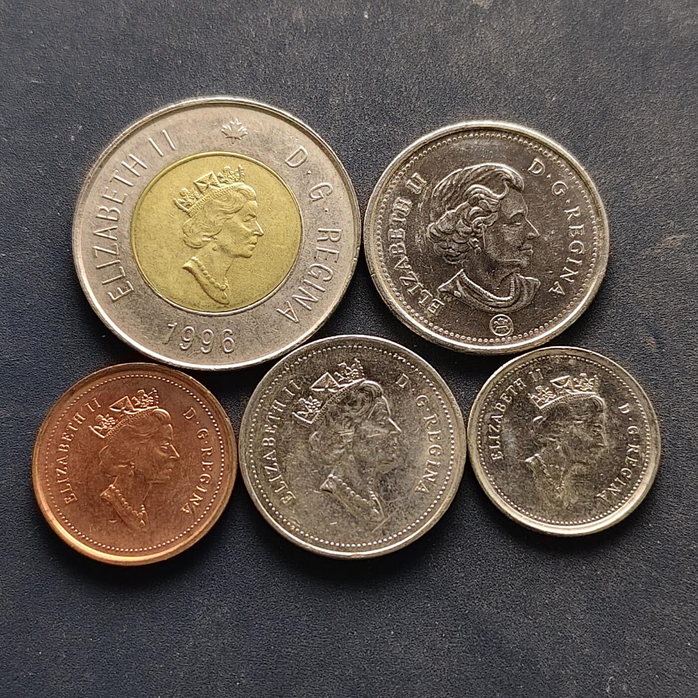 【全场包邮】纯粹捡漏拍518场 加拿大1996-2011年5枚套币-含北极熊双色币