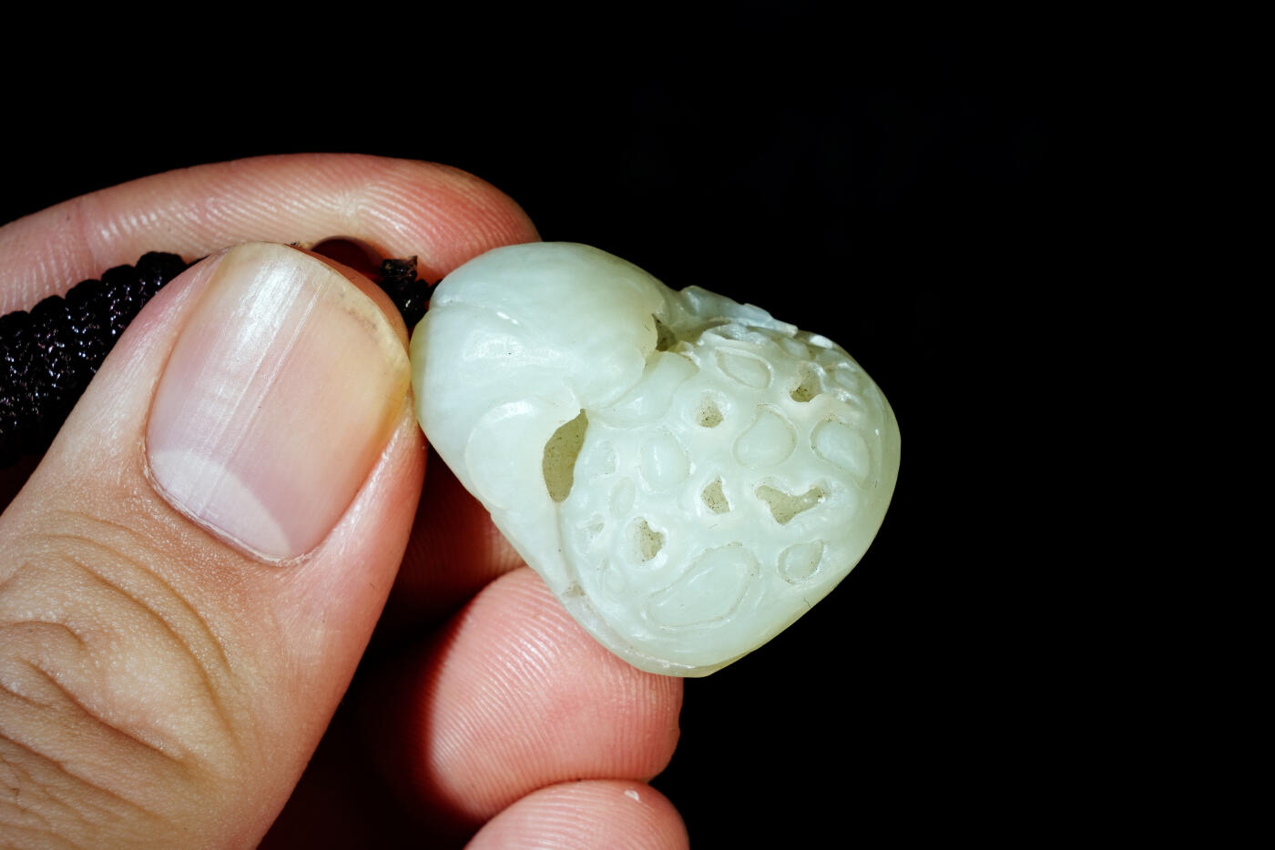 上海都达杂项专场六十八【全场包邮】 天然和田玉精雕《连生贵子》挂件95-160