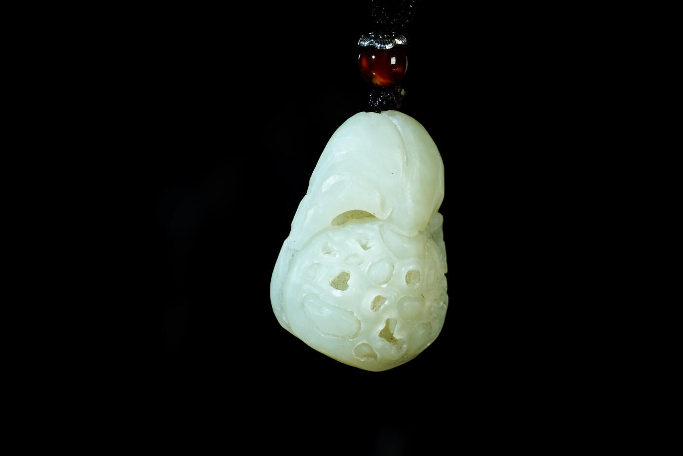 上海都达杂项专场六十八【全场包邮】 天然和田玉精雕《连生贵子》挂件95-160
