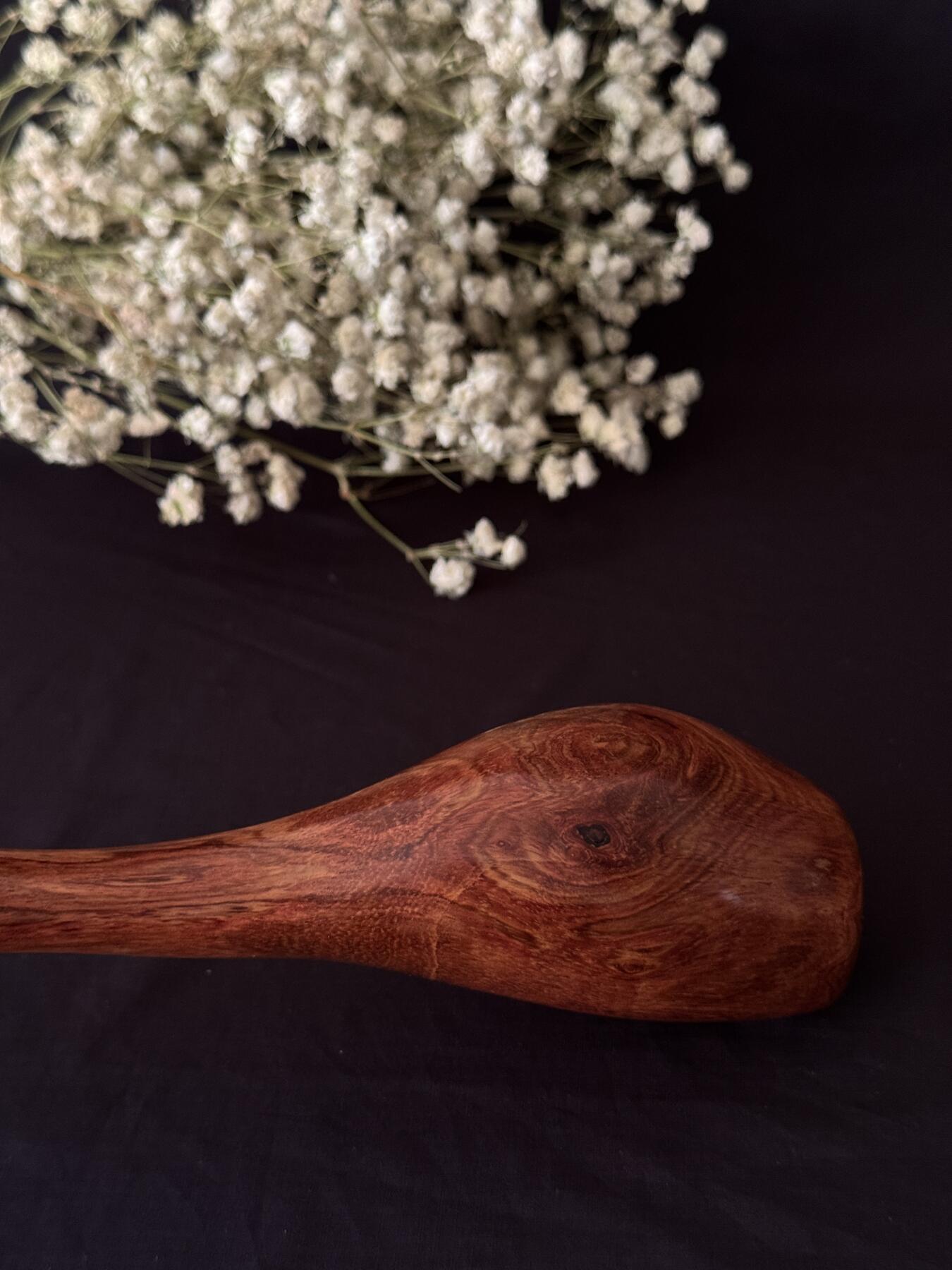 零元拍：NO.16海南黄花梨随形文玩把玩棍，尺寸长约：34CM