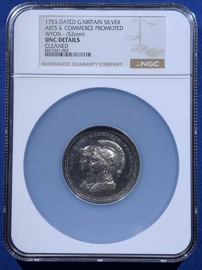 《竞宝斋》第478场 周日，周一 2场连拍 （全场包邮）欢迎送拍 - NGC UNCD 名家W.Wyon作英国皇家艺术学会（成立于1753年）纪念大银章 正面为密涅瓦与墨丘利合像左侧头像  重73.2g