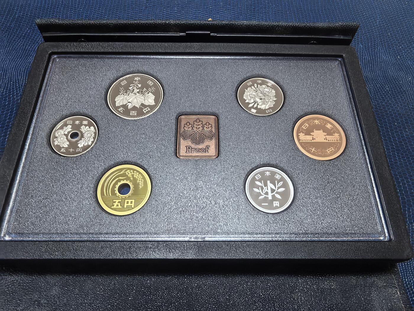 长老汇马年精选第十六场拍卖 1999日本6枚精制币套装，盒证全
