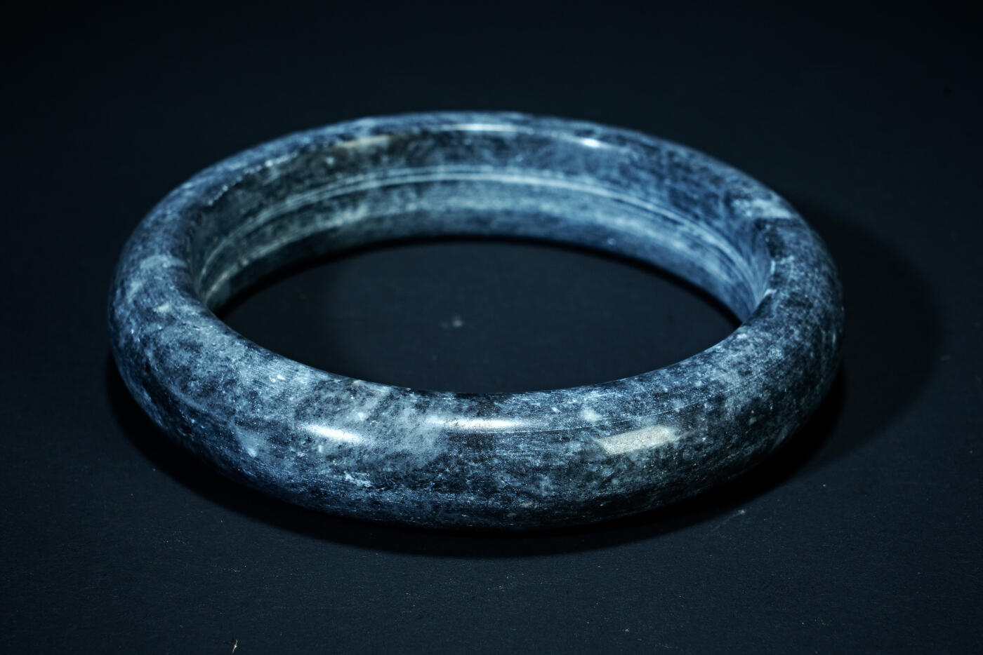 上海都达杂项专场六十八【全场包邮】 天然墨玉手镯95-141