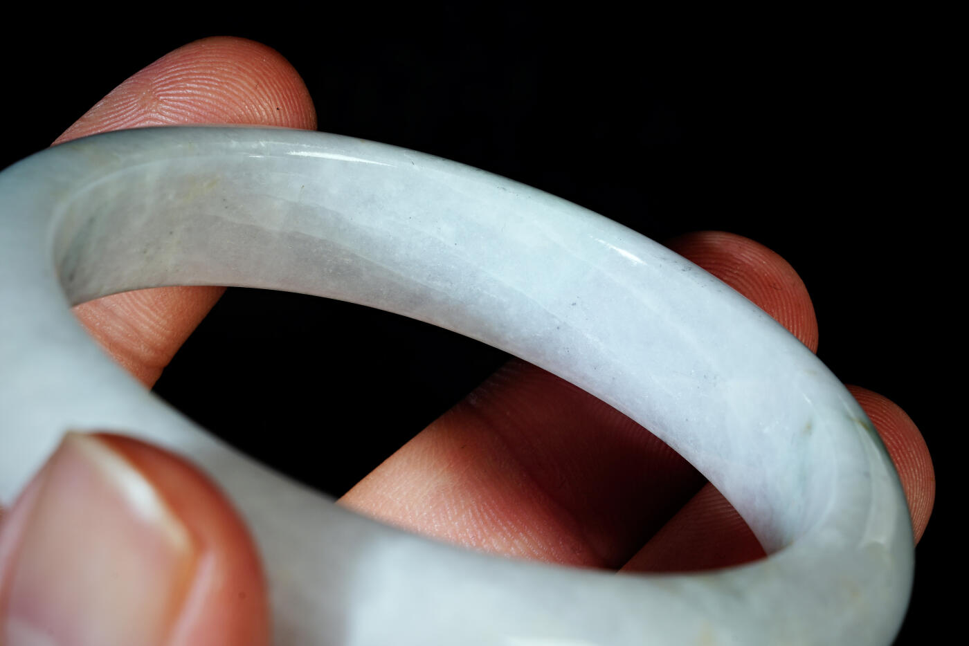 上海都达杂项专场六十八【全场包邮】 天然 冰糯种翡翠（A货）手镯 附鉴定证书95-136