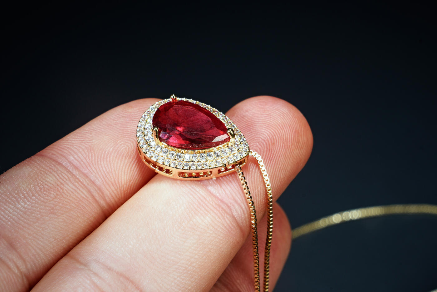 上海都达杂项专场六十八【全场包邮】 红宝石蛋面项链95-179