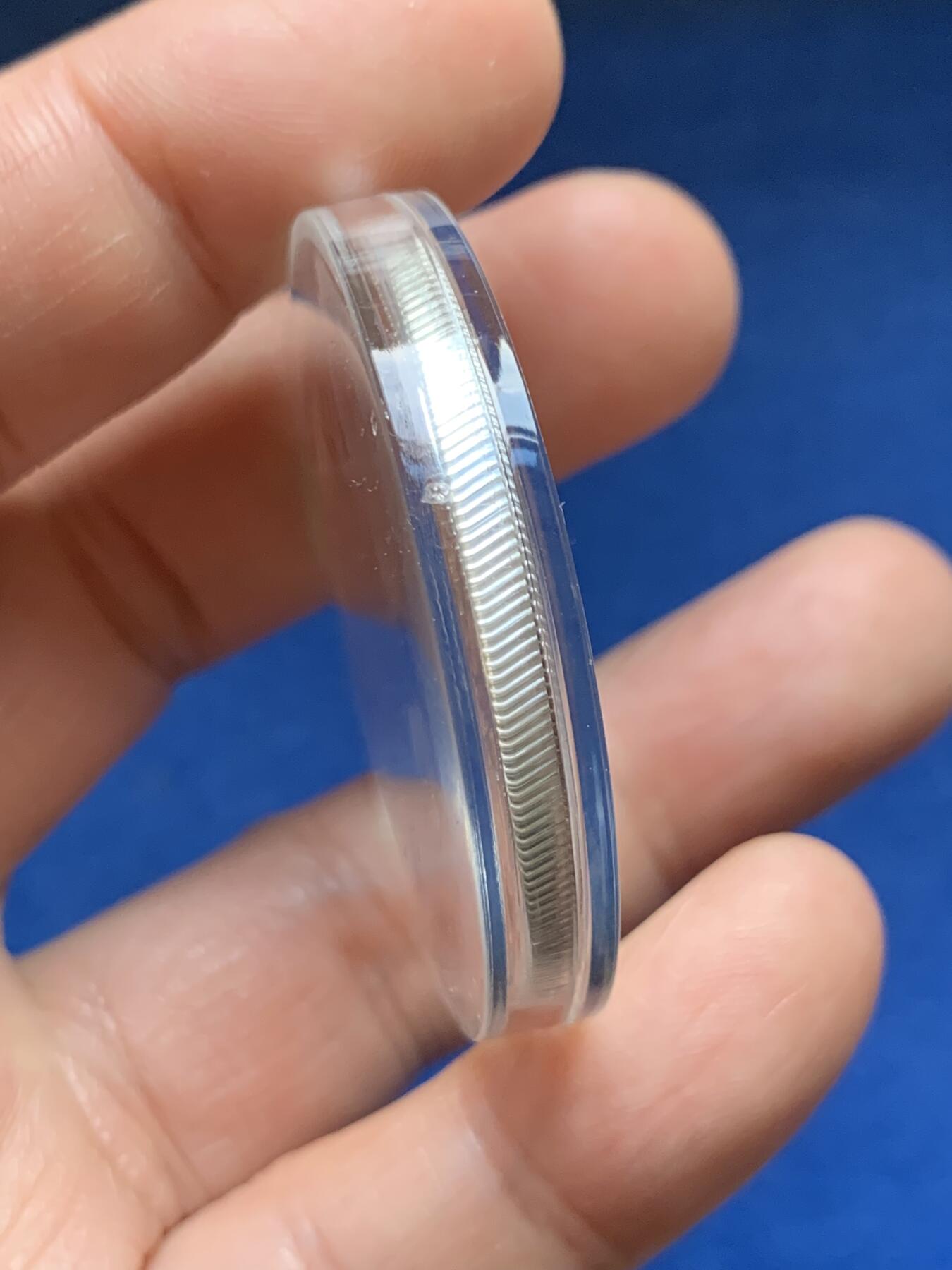 《竞宝斋》第478场 周日，周一 2场连拍 （全场包邮）欢迎送拍 中国2015年熊猫10元普制银币 30克999银