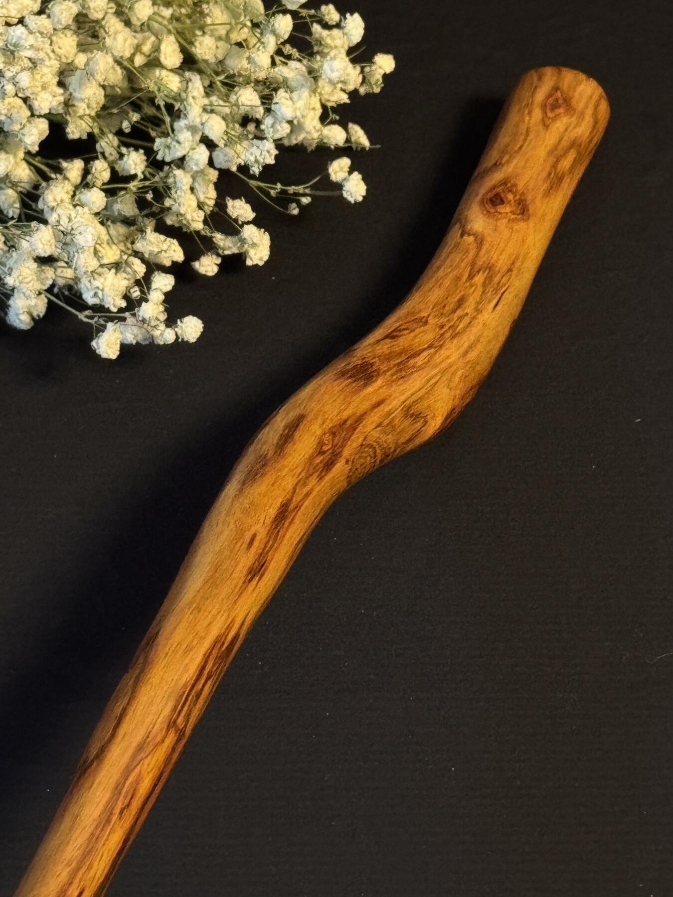 零元拍：NO.28海南黄花梨随形文玩把玩棍，尺寸长约：60.5CM