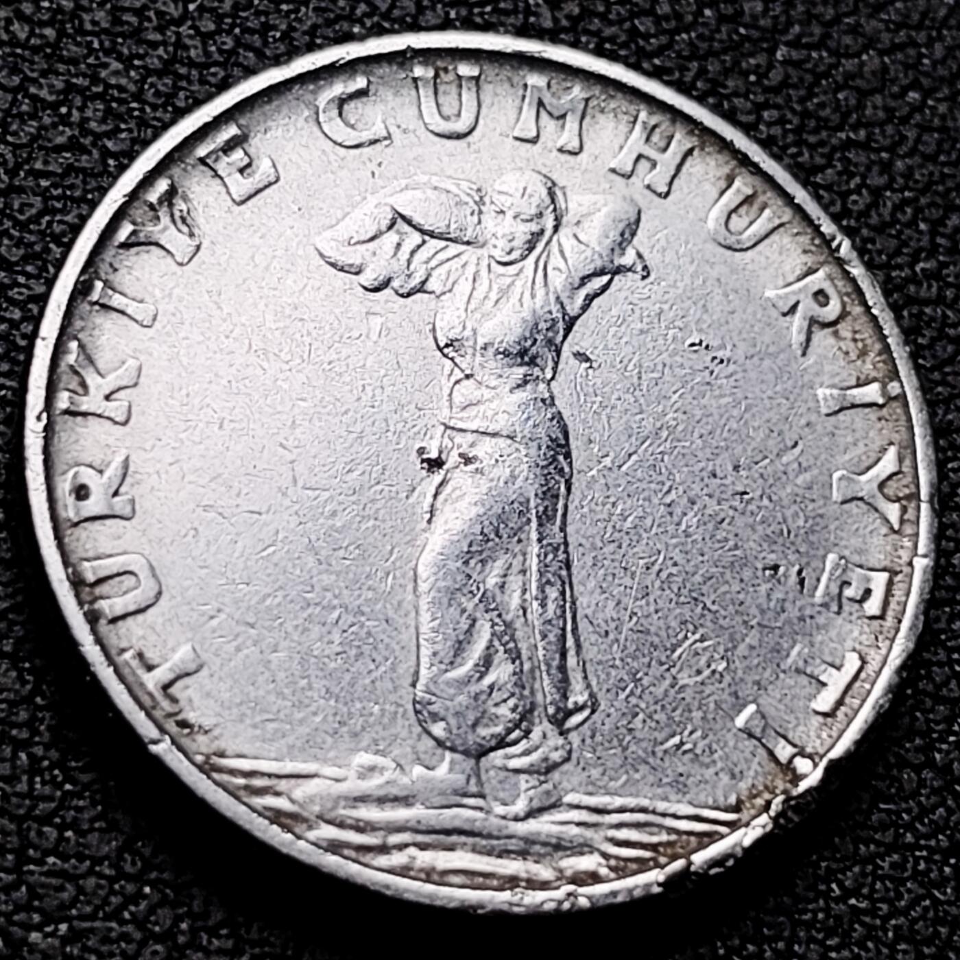 泉币菌-第221场-拍品多 请提前出价 。