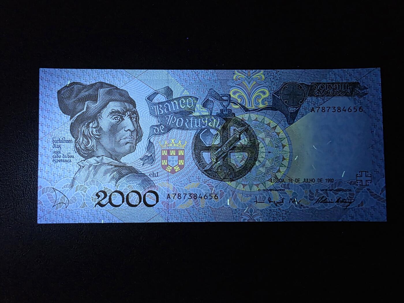 叁拾收藏第35期 葡萄牙1992年2000埃斯库多  UNC