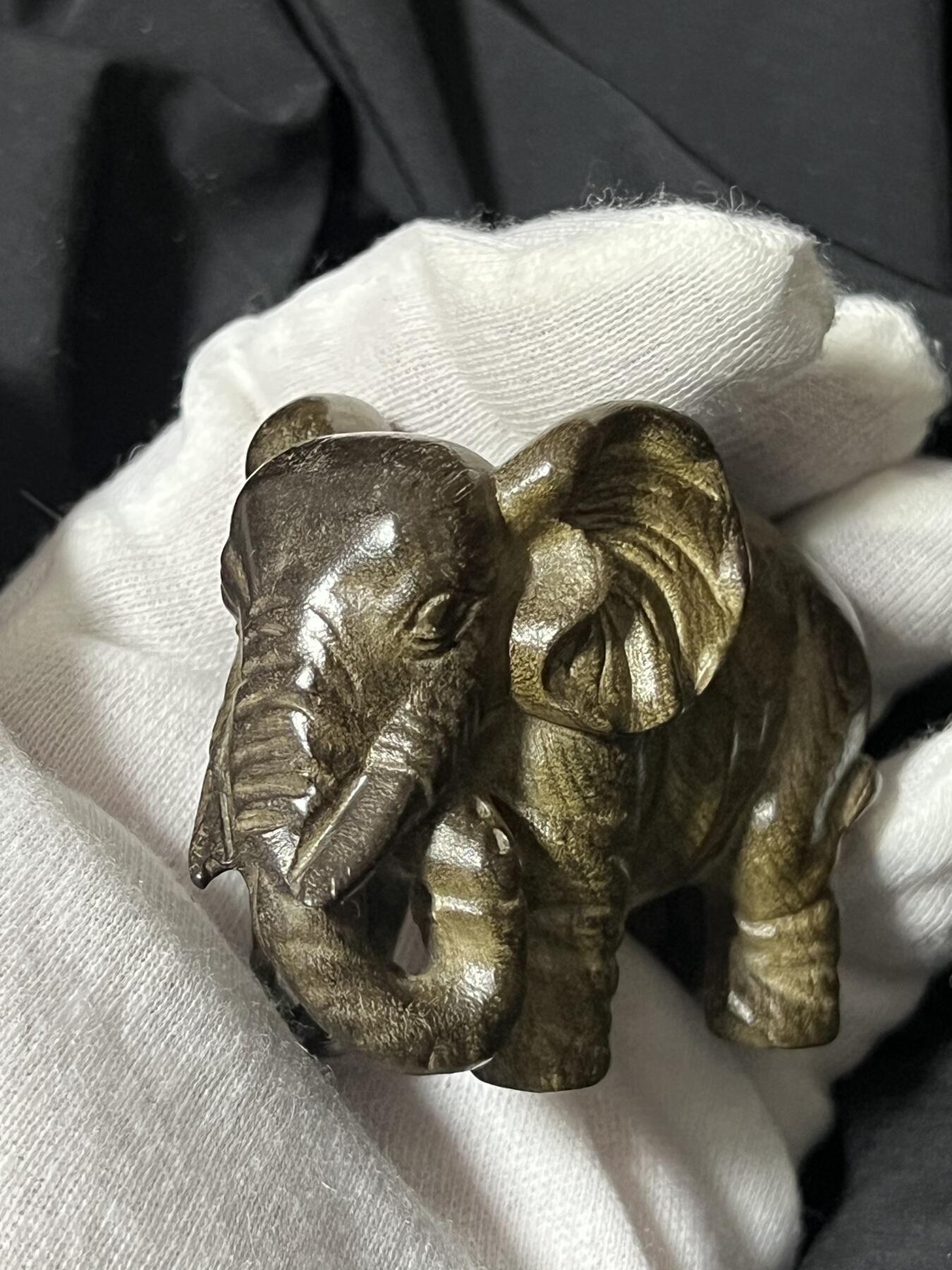 零元拍：金丝楠 阴沉木 太平有象 雕件手把件，满手留香金丝流溢。67/38/48.5MM