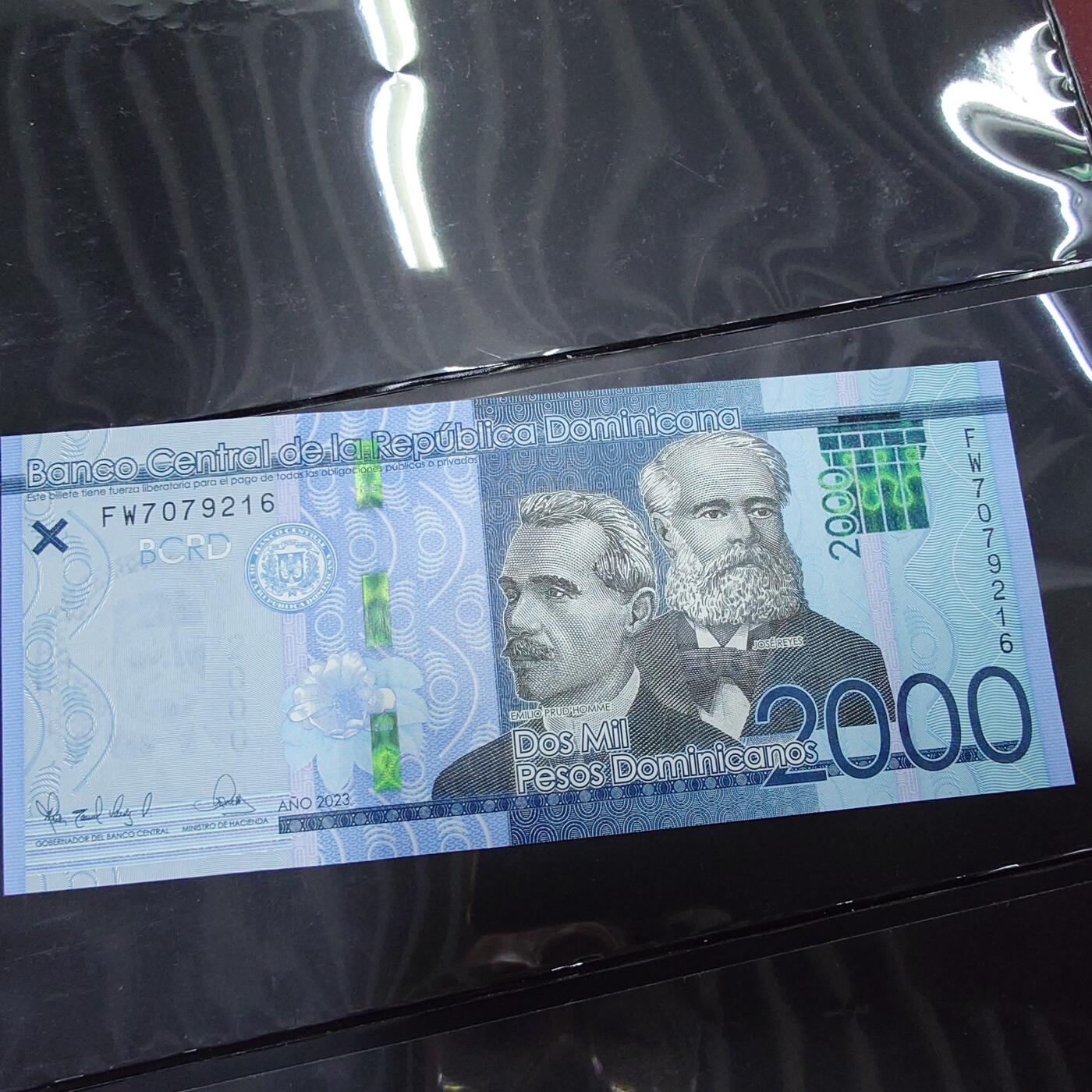 世界钱币～微拍第243期暨2026年第24期  老库存每款各1-2张清仓低价起拍