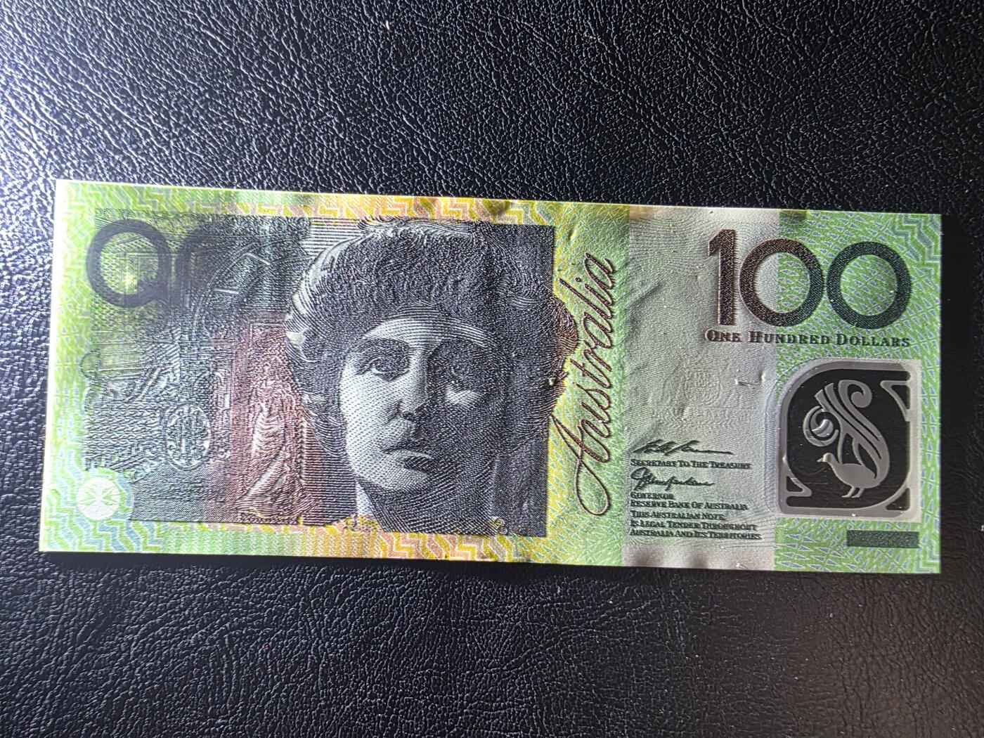 叁拾收藏第35期 澳大利亚上一版本1999年100元塑料钞（全程无47，音乐家梅尔巴）  UNC