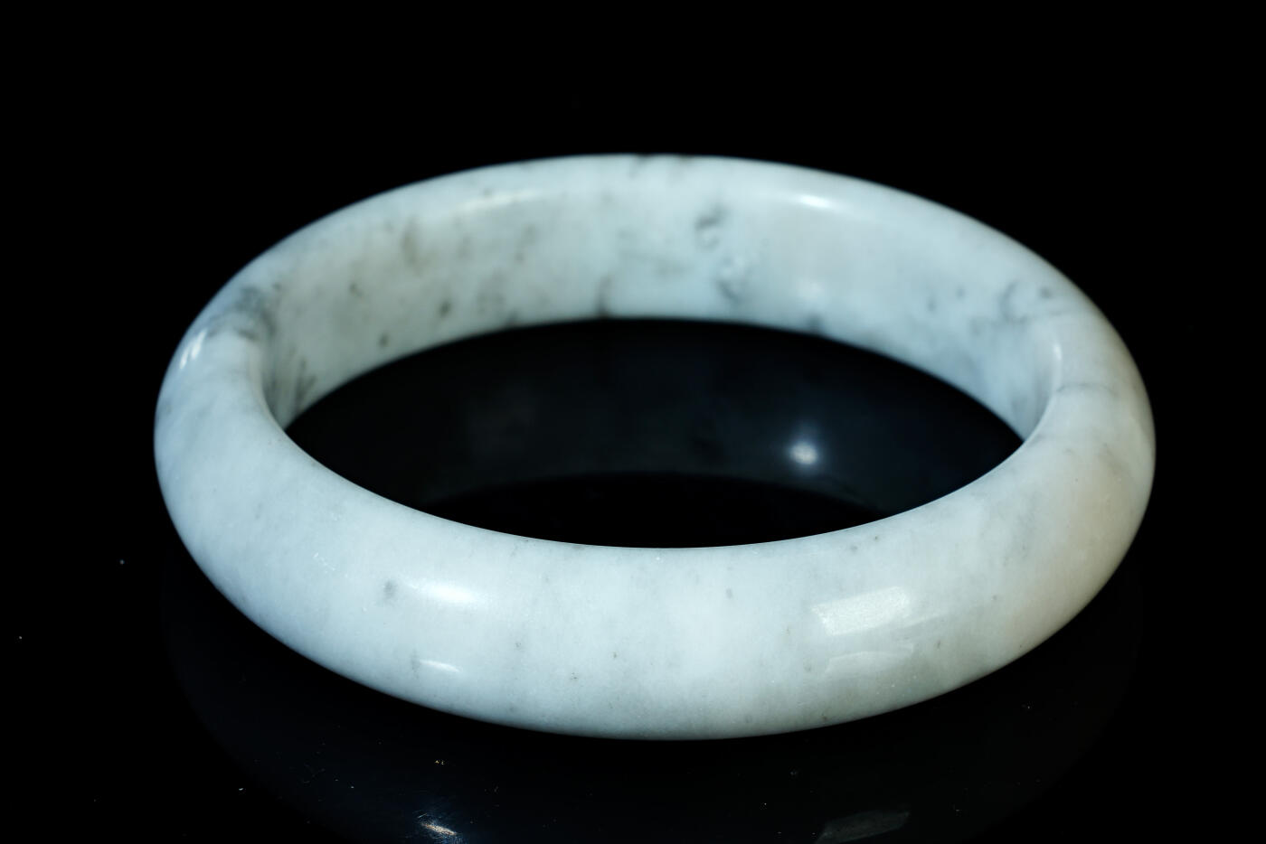 上海都达杂项专场六十八【全场包邮】 天然和田玉青花籽料贵妃手镯95-143